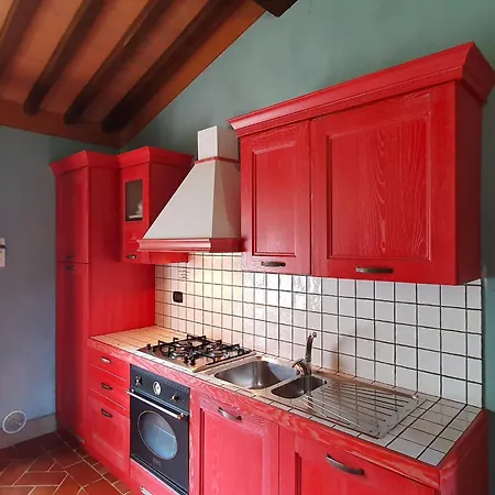 Apartament Spacious With Bubble Bath Monteverdi Marittimo