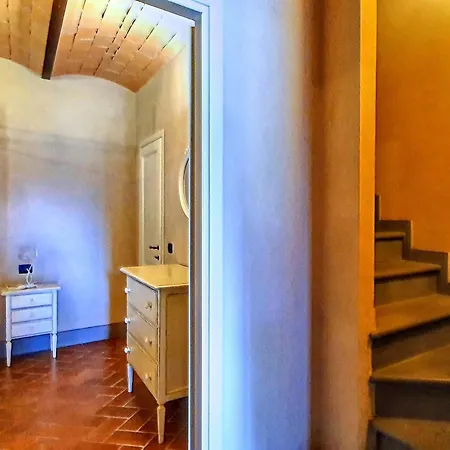 Apartament Spacious With Bubble Bath Monteverdi Marittimo